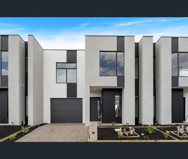 15 Jaffa Street, Kalkallo, Vic 3064 - Photo 1