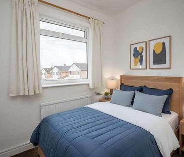 Lynton Place, Broughton, CH4 - Photo 1