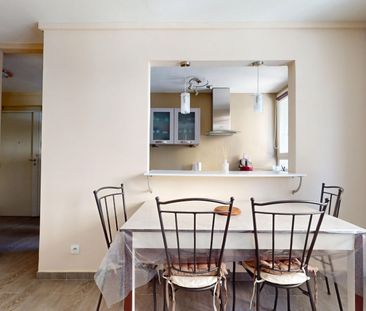 Apartment - Photo 2