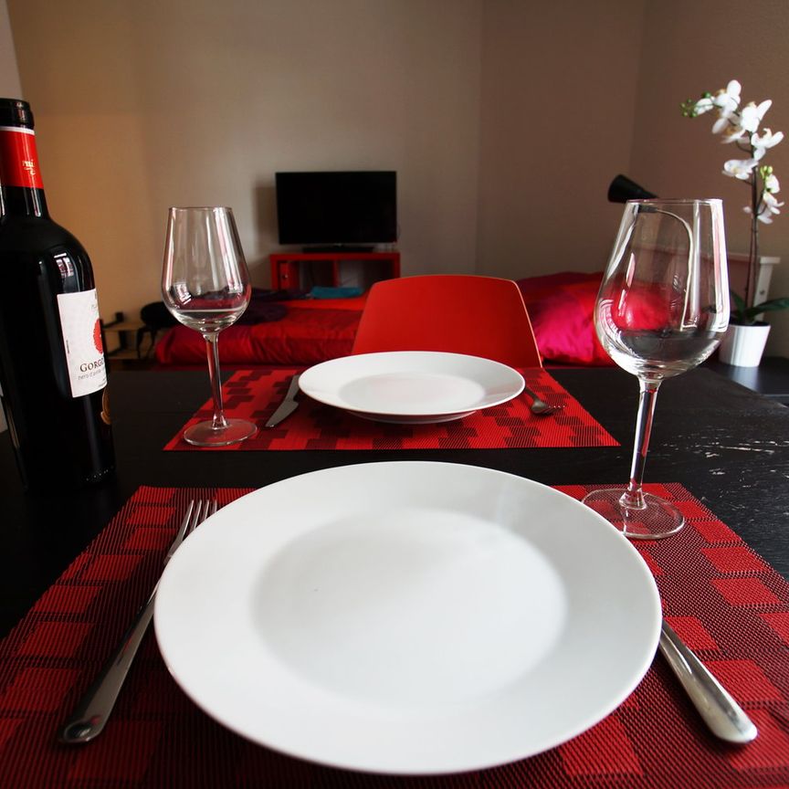 Gemütliches Studio-Apartment in Zürich-Oerlikon - Photo 1