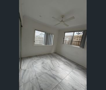 Modern 2-Bedroom Unit - Comfort & Convenience Combined - Photo 4