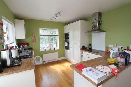 2 bedroom apartment to rent - Photo 5