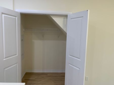 For Lease - 2635 William Jackson Drive Unit# 308, Pickering, Ontario - Photo 3