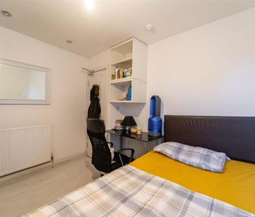 4 bedroom house to rent - Photo 3