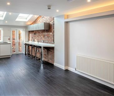 5 bedroom terraced house to rent - Photo 5