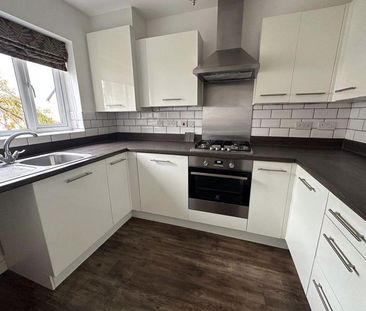 2 bedroom terraced house to rent - Photo 5