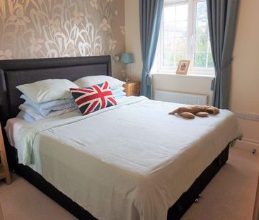 3 bedroom semi-detached house to rent - Photo 3