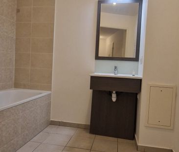 Location Appartement 3 pièces 76m² ARGENTEUIL 95100 - Photo 4
