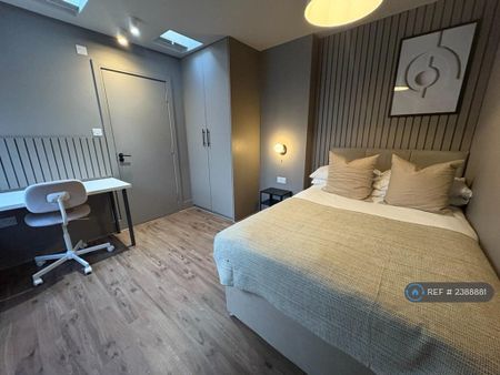 1 bedroom in a house share to rent - Photo 5