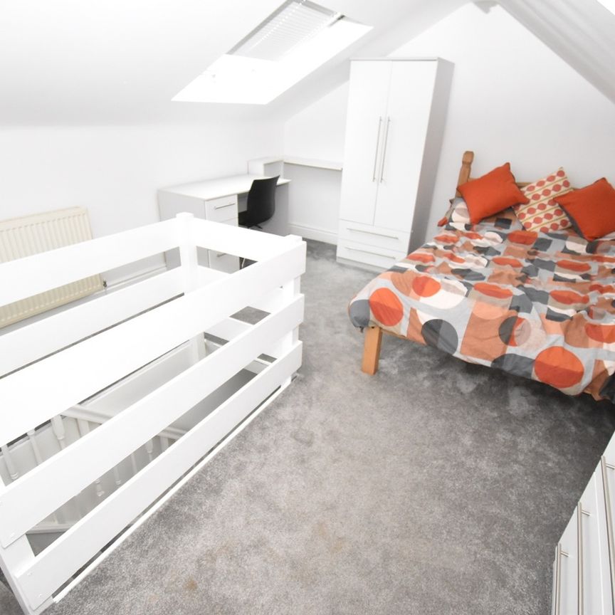 5 Bed Terraced House, Whitby Road, M14 - Photo 1