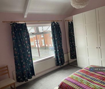 3 bedroom terraced house to rent - Photo 4