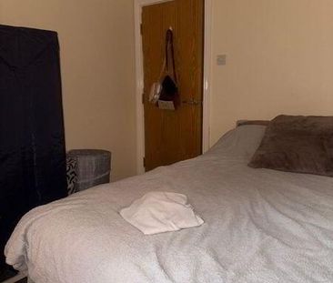 APT Johnston And Allen, 16 VICTORIA STREET, Lurgan, BT67 9GA - Photo 5