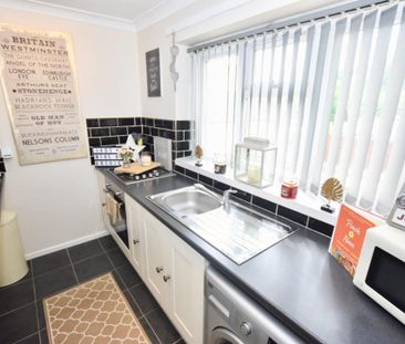 Bushberry Avenue, Tile Hill, Coventry - Photo 3