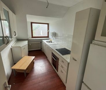 Duisburg: Günstige Single - 1 Zimmerwohnung im Dachgeschoss! - Foto 2