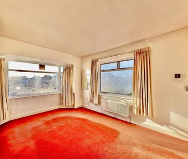 4 bedroom semi-detached house to rent - Photo 3