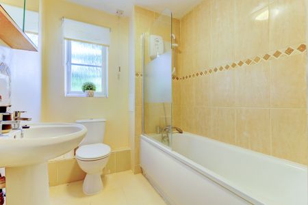 2 bedroom flat to rent - Photo 3