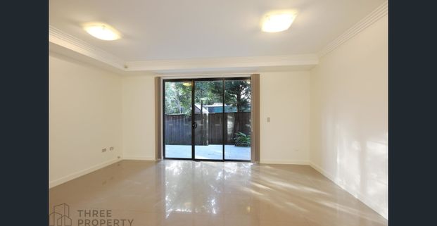 Fantastic Five Dock! - Photo 1