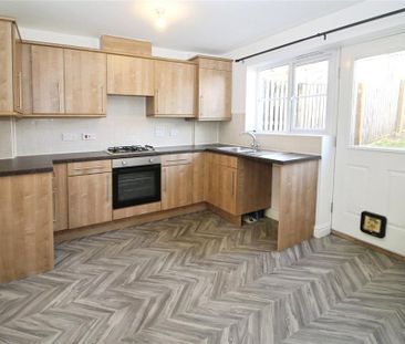2 bedroom end of terrace house to rent - Photo 4