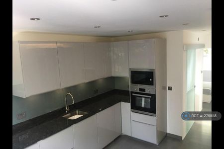 1 bedroom flat to rent - Photo 3