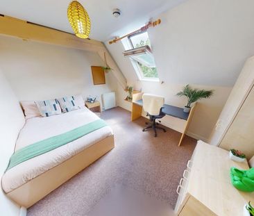 4 bedroom apartment to rent - Photo 2