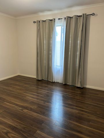 Loxton - Photo 5