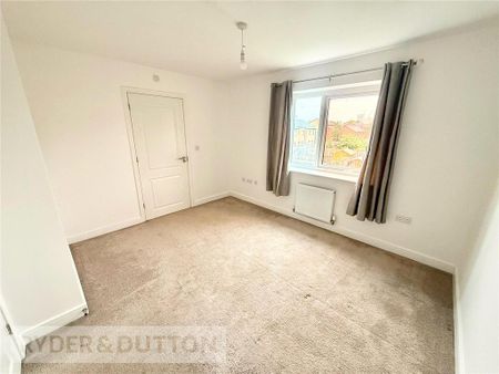 3 bedroom semi-detached house to rent - Photo 3