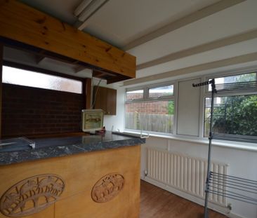 3 bedroom Detached house to rent - Photo 5