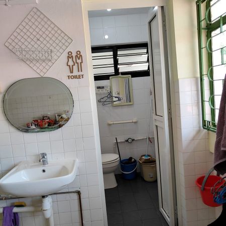 Ang Mo Kio Avenue 10 (Ang Mo Kio) - For Rent - Photo 4