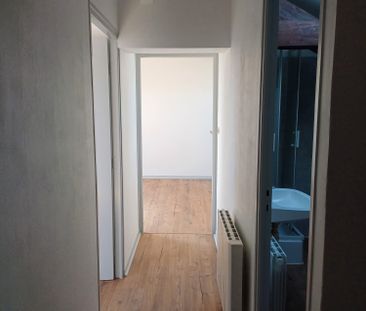 Location Appartement 2 pièces 38m² - Photo 2