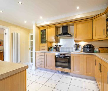 3 bed End Terrace House for rent - Photo 1