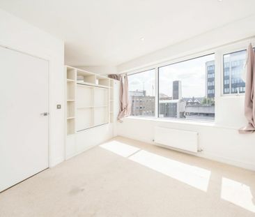 Balfour Road, TW3, London - Photo 6