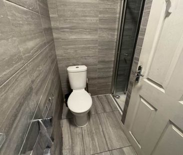 Price £500 pcm - Available 27/12/2025 - Furnished - Photo 6