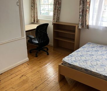 5 bedroom semi-detached house to rent - Photo 6