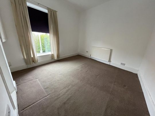 2 bedroom end of terrace house to rent - Photo 1