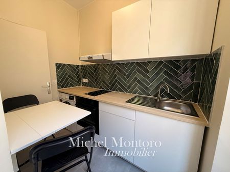 Studio à louer MEUBLÉ à Saint-Germain-en-Laye, - Photo 2