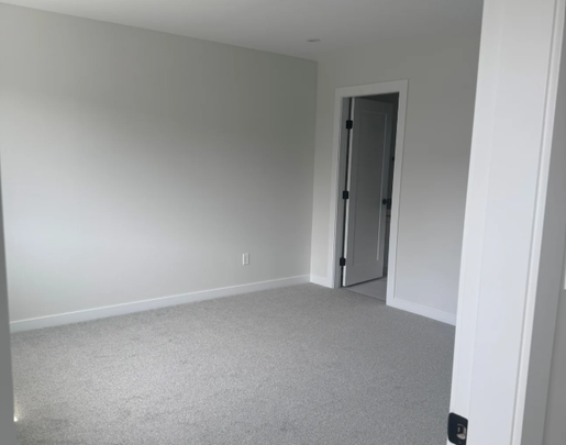 6-444 Fisher Road - 6 - Photo 1