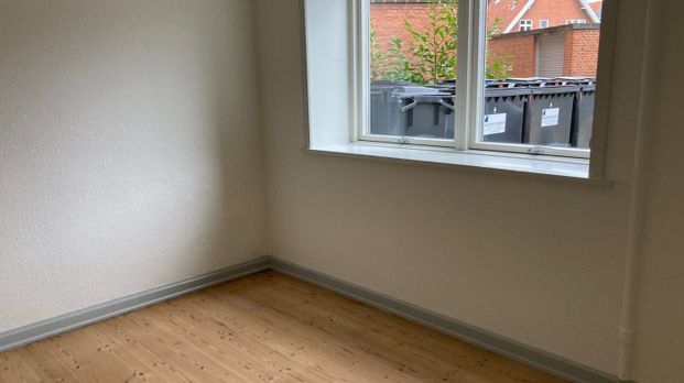 2 værelses – Palnatokesvej 29 kld. th. – Odense C - Foto 1