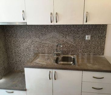 Διαμέρισμα προς ενοικίαση 420 € - Photo 2