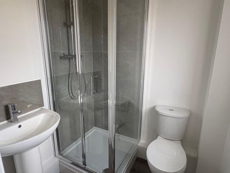 3 bedroom terraced house to rent - Photo 4