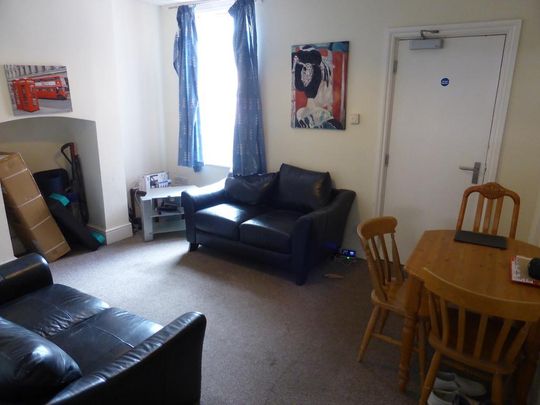 4 bedroom house share to rent - Photo 1