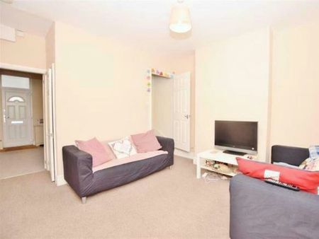 Warwick Street, Dunkirk, Nottingham, NG7 - Photo 2