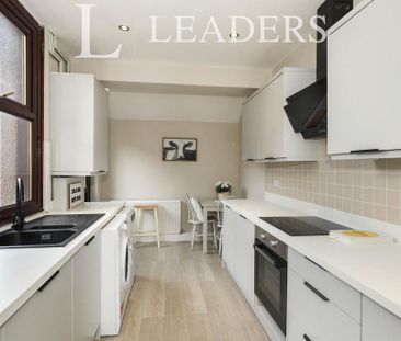 1 bedroom semi-detached house to rent - Photo 3