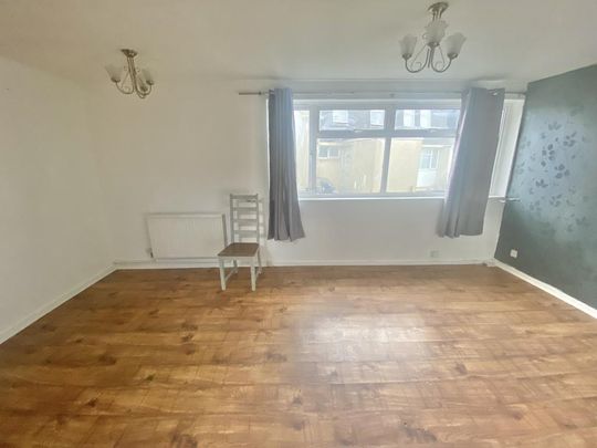 4 bedroom house to rent - Photo 1
