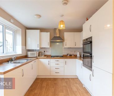 3 bedroom semi-detached house to rent - Photo 6