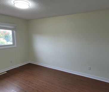 For Lease - 3050 Runcorn Row, Mississauga, Ontario - Photo 4