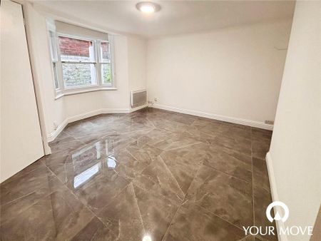 Studio to rent - Photo 5