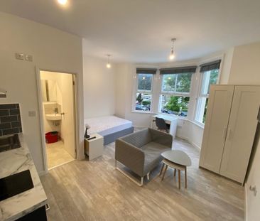 1 Bed Flat, Goldstone Villas, BN3 - Photo 3