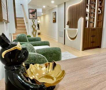 For Lease - 160 WILLIAM BOOTH Avenue, Newmarket, Ontario - Photo 1