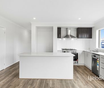 14 Brushtail Street, Mambourin VIC, Belconnen - Photo 5