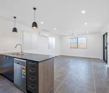 Stunning Family Home in Yarrabilba - Photo 6